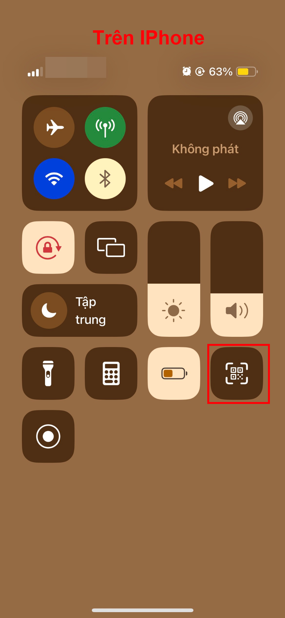 Mở ứng dụng camera và quét mã QR WiFi FPT